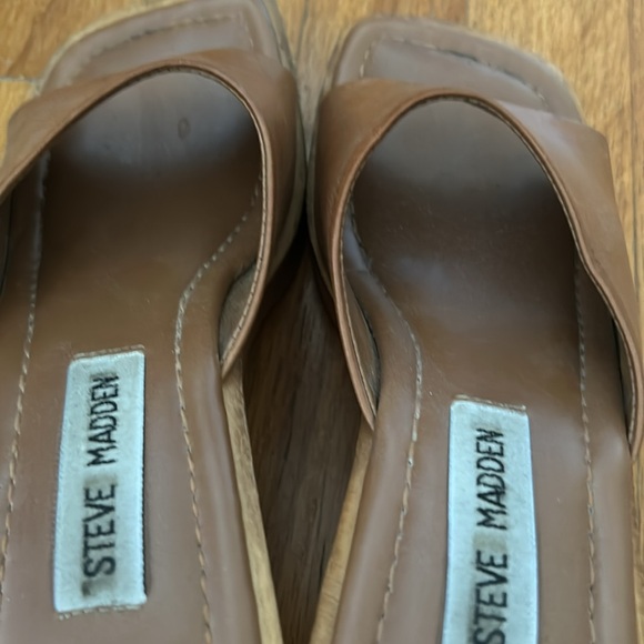 Steve Madden sandals   Cute with jeans or a dress - Picture 7 of 9